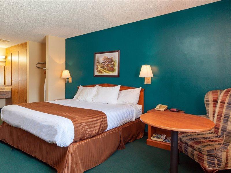 America'S Best Value Inn & Suites Bakersfield Central Екстериор снимка