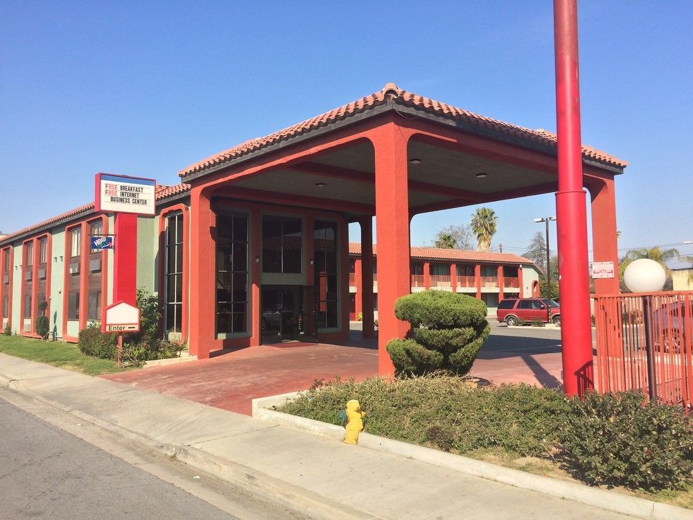 America'S Best Value Inn & Suites Bakersfield Central Екстериор снимка